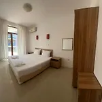 Mynook Garden 3-bedroom Maisonette Csernomorec
