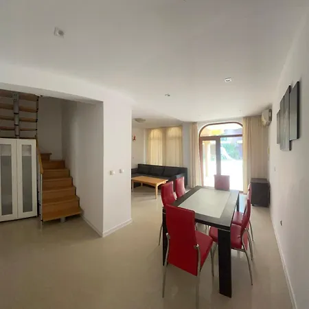 Apartman Mynook Garden 3-bedroom Maisonette Csernomorec