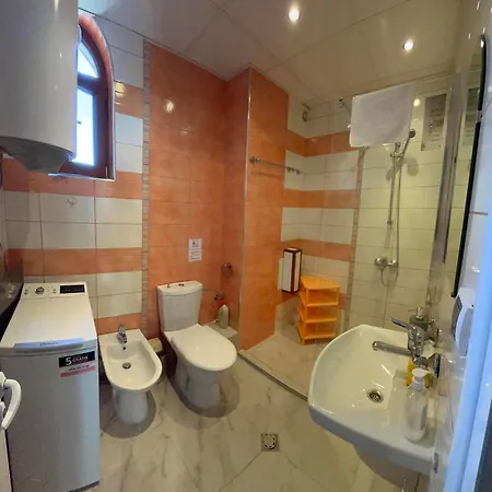 Mynook Garden 3-bedroom Maisonette Apartman *