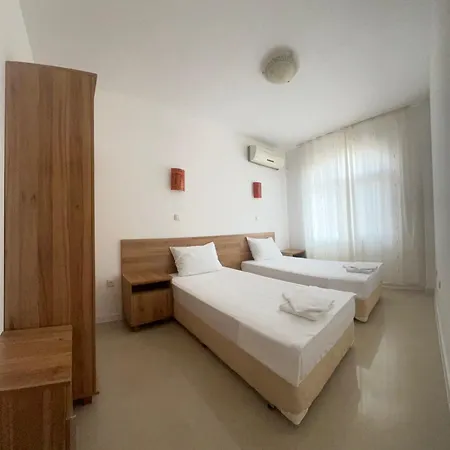 Mynook Garden 3-bedroom Maisonette Apartman