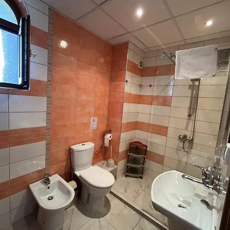 Mynook Garden 3-bedroom Maisonette Apartamento Chernomorets