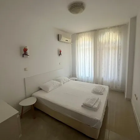Mynook Garden 3-bedroom Maisonette Apartamento